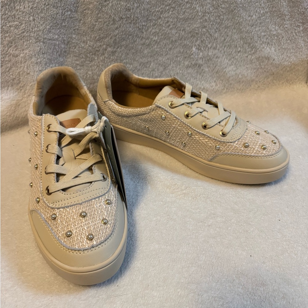 Waco shoe company Cream Studded Sneakers- shoes revitalign girlhoodcore size 9 D